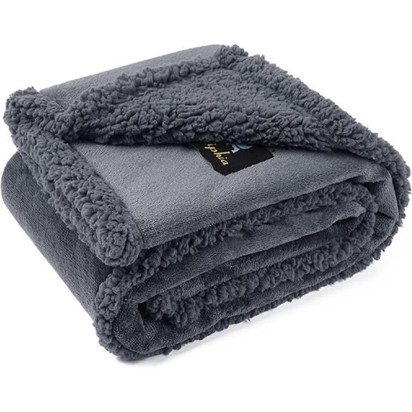 Waterproof Pet Blanket, Liquid Pee Proof Dog Blanket for Sofa Bed Couch,